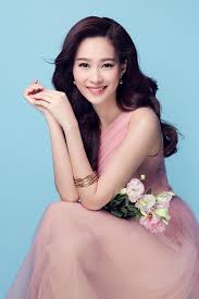 Hoa hậu thu thảo đẹp sang trọng với phong cách sexy. Hoa Háº­u Thu Tháº£o Ä'áº¹p Ráº¡ng Ngá»i Khong Goc Cháº¿t