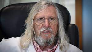 Chaîne de soutien du professeur didier raoult. Coronavirus Qui Est Didier Raoult La Star Mondiale De La Microbiologie Qui Assure Avoir Trouve Le Remede Contre Le Covid 19