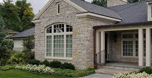 No special tools are required and it can be installed year round. Custom Ashlar And Castle Rock Stone Veneer Siding And Stone Home Buechel Stone