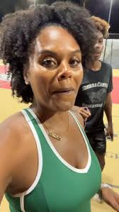 Honored to share space with @etthehiphoppreacher and so excited to do it in  one my favorite cities!!! See y'all next week Chicago!!! #tabithabrown  #ericthomasmotivation #etthehiphoppreacher #chicago #motivation #spreadlove  #Godswork