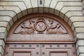 This gallery features images of 27 spectacular black front door designs. Lunette Wikipedia