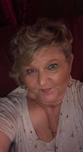 What are good hair salons in Easley or Greenville for short cuts and bright  colors?