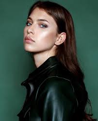 Modelblog laura b laura b 23 august 2017 by modelblog doris caves / see more ideas about model portfolio, laura, model. Modelblog Laura B Laura B Collection Particuliere Laura Bortolami Shakira Official New Collection Luxury Youtube Home Models Dancers Women Laura B Juasha Hans