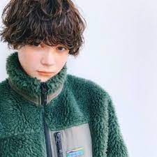 長めの前髪でゆったりした雰囲気のショート 代官山の美容室 ミドルダイカンヤマ middle daikanyama スタイリスト丸岡 奈央の髪型 ヘアスタイル lala ララ 韓国のショートヘア パーマ レディース ショート パーマ