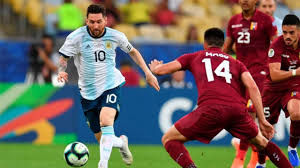 ويجهز منتخب الأرجنتين عناصره المؤثرة للانقضاض على. Ù…ÙˆØ¹Ø¯ Ù…Ø¨Ø§Ø±Ø§Ø© Ø§Ù„Ø£Ø±Ø¬Ù†ØªÙŠÙ† ÙˆØªØ´ÙŠÙ„ÙŠ Ø§Ù„ÙŠÙˆÙ… ÙˆØ§Ù„Ù‚Ù†ÙˆØ§Øª Ø§Ù„Ù†Ø§Ù‚Ù„Ø© ÙƒÙˆØ±Ø© 365