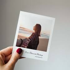 Free Polaroid Mockup Psd In 2020 Mockup Psd Polaroid Pictures Mockup