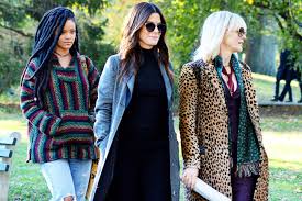 Dakota fanning trance megamix by 8x4. Ocean S 8 Diese Outfits Und Brands Tragen Rihanna Sandra Bullock Und Co Im Film Vogue Germany