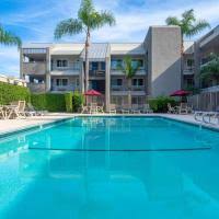 Flight distance is approximately 382 miles (615 km) and flight time from carson city, nv to anaheim, ca is 46 minutes.don't forget to check out our gas cost calculator option. The 10 Best Anaheim Hotels From 80