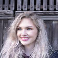 What brush is best for an Aussiedoodle's hair?