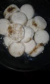 Cetakan dari batang bambu atau stainless 250 gr tepung beras 50 gr tepung tapioka 1/2 sdt vanili bubuk 1/4 sdt. Nak Buat Putu Piring Putu Bambu Homemade Tapi Tak Ada Acuan Senang Je Tiru Cara Ni Pasti Menjadi