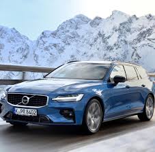 Inside, sporty flourishes include contour sports seats, sports. Auch Der Sportlichere Anzug Passt Fahrbericht Volvo V60 R Design Welt