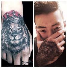 Jay park and loco on wkorea magazine. Jaypark Shows Off His Latest Tattoo What S The Meaning Behind The New Ink More Http Www Kpopstarz Com Articles Jungle Tattoo Celebrity Tattoos Jay Park