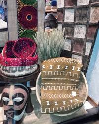 Epingle Par Lebalafon44 Sur Deco Ethnique L Afrique C Est Chic Artisanat Africain Decoration Tendance Deco Ethnique