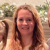 Lisa Lesh's Instagram, Twitter & Facebook