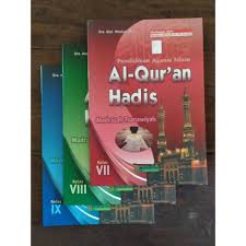 Kementerian agama 2016 xx, 146 hlm. Buku Paket Qurdis Kelas 12