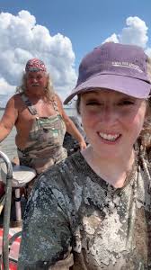 Managing invasive apple snails. Look for the pink eggs. #invasivespecies  #applesnail