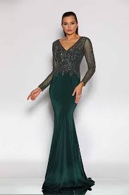 Dresses for special events, for evenings, proms and weddings. Ladies Evening Dresses After Dark London