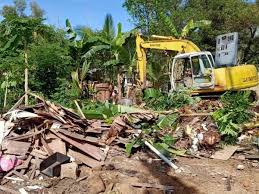 One of our top picks in kota kinabalu. Kota Kinabalu City Hall Demolishes 85 Illegal Houses In Kampung Cenderakasih Edgeprop My