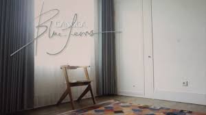 Menurut kamus bahasa inggris terjemahan indonesia, arti kata floor adalah dasar. Arti Dan Terjemahan Lirik Lagu Blue Jeans Gangga Asaljeplak Com