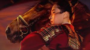 Mulan is a 2020 american fantasy adventure drama film produced by walt disney pictures. Mulan Auf Disney Plus Wie Streame Ich Den Film Vip Pass Starten So Geht S