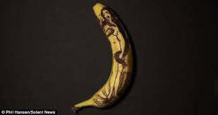 Banan Art Masterpieces Recreated On Fruit As Artist Uses Pin To Tattoo Skin Tattoo Skin Artist Art