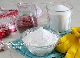 Ma come si pulisce il forno utilizzando questo ingrediente naturale? Come Pulire Il Forno Senza Detersivi Con Metodi Naturali Efficaci