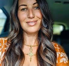 Tabitha Meadows's Instagram, Twitter & Facebook