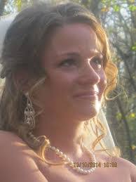 Evelyn Farrell's Instagram, Twitter & Facebook