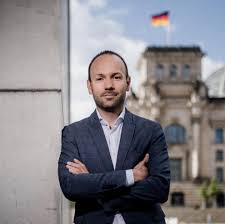 📍direkt gewählt, für mannheim im bundestag | 🌍außenpolitik in nikolas löbel ретвитнул(а) josh groeneveld. Nikolas Lobel Startseite Facebook