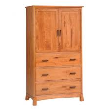 Alive with a light elegant style the catalina poster bedroom set is bathed in an airy opulent finish that beautifully accents the deeply carved scrolling motif with. Catalina Bedroom Set For Sale In Dayton Cincinnati Ohio