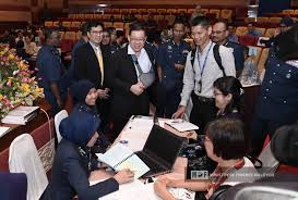 Maybe you would like to learn more about one of these? Hari Bertemu Pelanggan Jabatan Kastam Diraja Malaysia