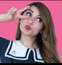 pin by jouja la bello on hayla cute girl poses girl poses instagram