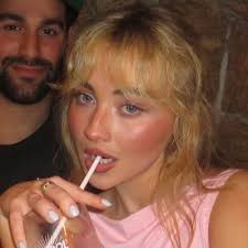 Luna Johnson (@_Lunajohnson_)