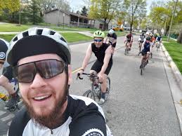 Thank you all for coming out tonight! It was a great turnout and I'm  looking forward to seeing y'all next week! And whoever ordered the pretzels  and a Sticky Fingaz beer at