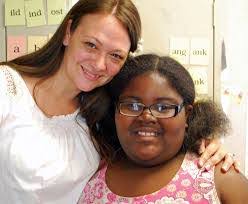 Danielle Mikell's Instagram, Twitter & Facebook