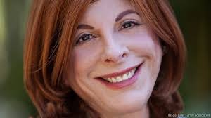 Kim Biller's Instagram, Twitter & Facebook