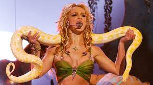 Britney Spears Dances With Stuffed Snake 18 Years After Vmas