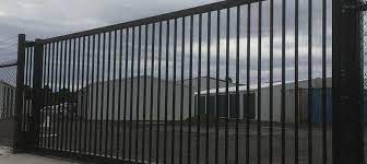 Sebelum menghitung harga pagar besi per meter, ada baiknya pahami terlebih dahulu pengertian pagar besi tempa. Harga Per Meter Pagar Besi Galvanis Tangerang Bengkelteralis Com