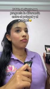 Si saben cómo soy!!!? Sii así fue como regalé algunas de las entradas para  la feria @exponailscolombia No hay nada que me haga más feliz que hacerlas  FELICES💯❤️💅🏼⭐️ #insumos #feria #uñas #semipermanent #