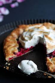 Tarte Meringuee Aux Fruits Rouges Sans Lait Aime Mange Recette Recette Dessert Gateaux Et Desserts Recette Patisserie