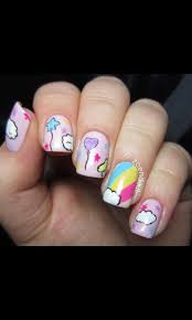 Estas uñas únicas están hechas con una base de color gris paloma medio. Unas Infantiles Kawaii Unas Decoradas Unas Para Ninas Disenos De Unas