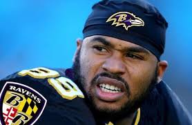 Los Angeles-Born Pro Football Player Retires After 2015 Season