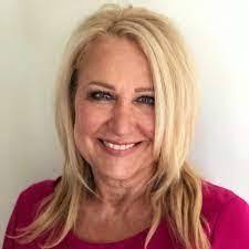 Debra Whiddon's Instagram, Twitter & Facebook