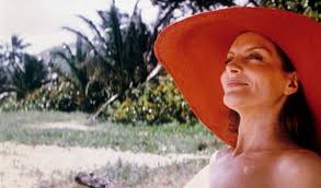Ageless beauty thomas crown affair rene rene russo stunning women great hair classy and fabulous celebrities female hair styles. Stephen Gibbons On Twitter Happybirthday To Rene Russo 64 Her Top 10 Movies Are 10 Outbreak 9 Ransom 8 Lethal Weapon 3 7 Tin Cup 6 Thor The Dark World 5 Thor