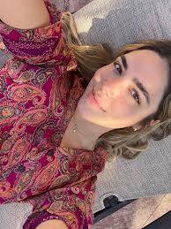 Hi! Good morning I love people and traveling, so the moment has come when I  decided that going as an au pair is the perfect complement to my life. * I  am