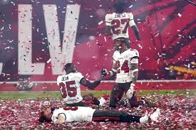 Buccaneers top chiefs behind freeman's big day! Super Bowl 2021 Photos Chiefs Vs Buccaneers Los Angeles Times