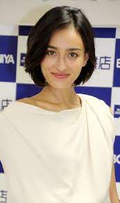 黒髪ボブが流行中長谷川潤比留川游佐藤かよ水原希子のっちなど ボブ 黒髪 髪 色 髪型 ボブ