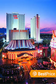 The Circus Circus Hotel In Las Vegas Is The Ultimate Rv Park We Ve Got The Best Price On Hotel Casino Las Vegas Las Vegas Hotels Circus Circus Hotel Las Vegas