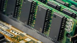 SanDisk and Western Digital Jump 6% as Traders Battle Over the AI Storage Stock Melt-Up