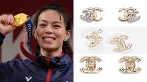 【chanel 香奈兒】 價格 22780 元 ，★經典雙c logo ★高雅氣質，搶眼百搭 ★貴婦名媛最愛品牌配件 chanel 香奈兒, chanel, chanel 耳環, chanel香奈兒 耳環, chanel香奈兒 香, chanel 香奈, chanel 金, 香奈兒 耳環, 香奈兒, 香奈, ★大牌配飾聯合特降6折up 最新精選活動 Lmffiqy5brbkbm